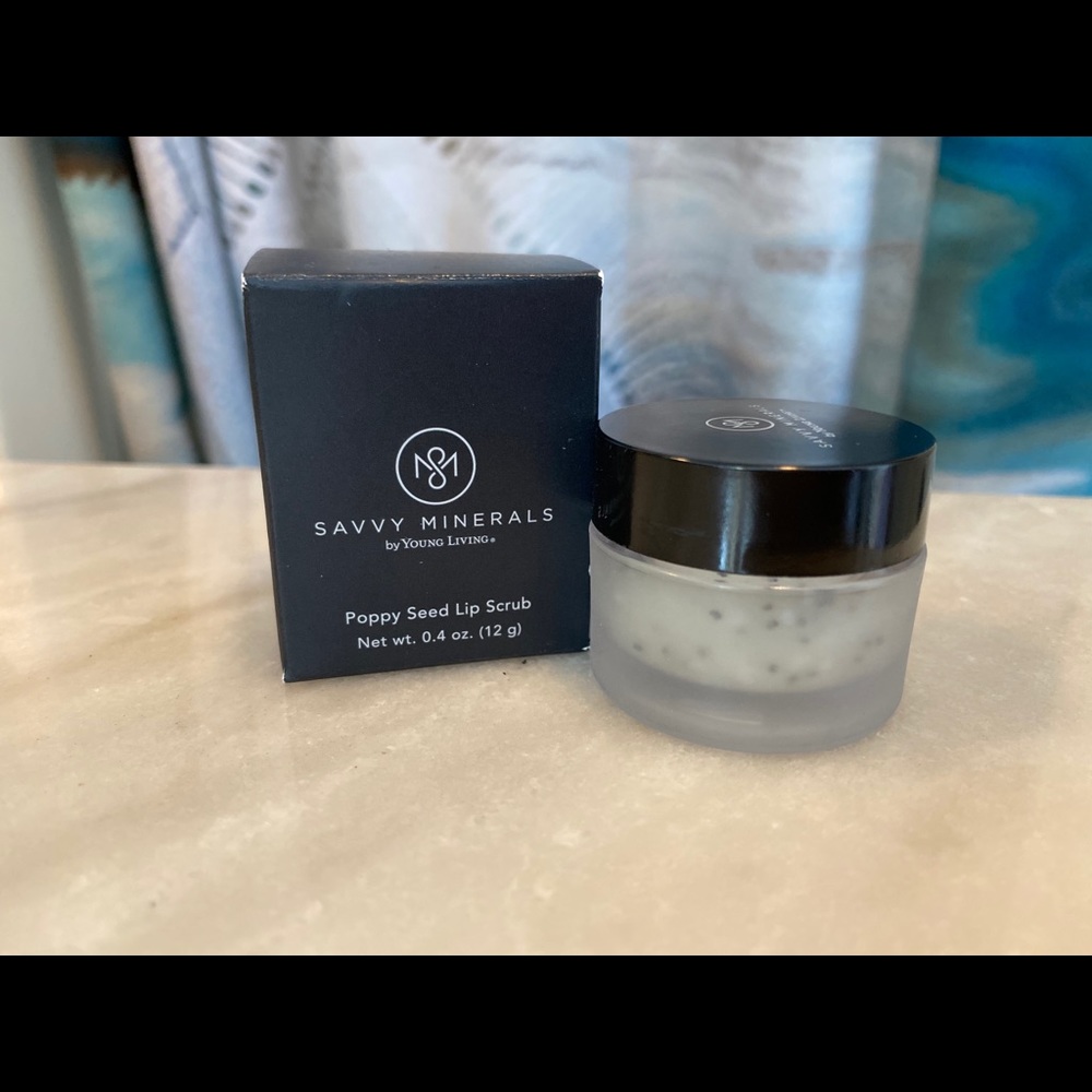 Young Living Poppy Seed Lip Scrub
